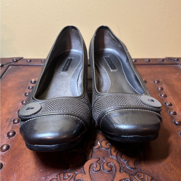 Bandolino Hailey Women’s Flat (size 8.5) - Picture 2 of 7